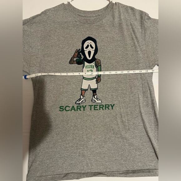 CELTICS Gray Graphic T-Shirt with Scary Terry Design - Picture 2 of 5
